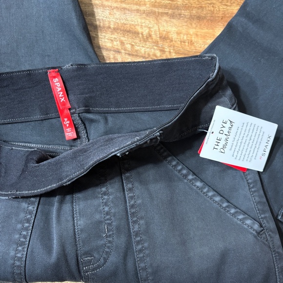 Spanx Gray Stretch Twill Ankle Cargo Pants Womens Small - Picture 7 of 8